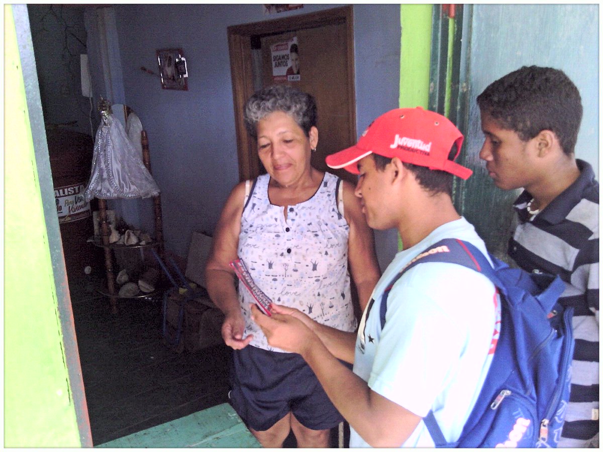 glorytineo's tweet photo. @marypilih #Guanta @ManuelC_PSUV @AlvarosalazarB @TefyBauza @marlingcamino6 @Mariamilicia @Edgar14JH https://t.co/LRHOLW2oVT