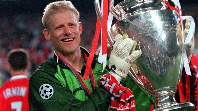 Peter Schmeichel turns 52 today, Happy birthday to one of the best goalkeepers of all time  