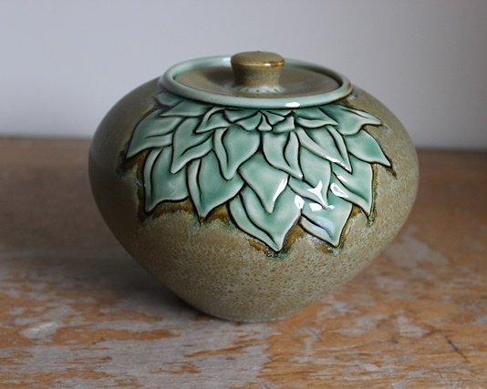 New lidded pot #dahlia #carving #liddedpot # ceramics