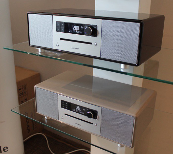 ConciergeLisbon's tweet photo. Christmas Gifts from https://t.co/Rs0eLFSbbh SONORO Stereo - Black https://t.co/rNrPjYH4c8 https://t.co/LKFxzuFTKt