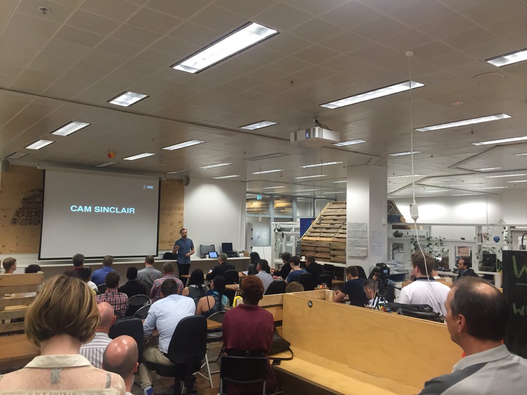 davejamesnewman's tweet photo. @cam_sinclair presenting the secrets of growth hacking @morningstartup @space3ed https://t.co/C4ycMGj5Xg