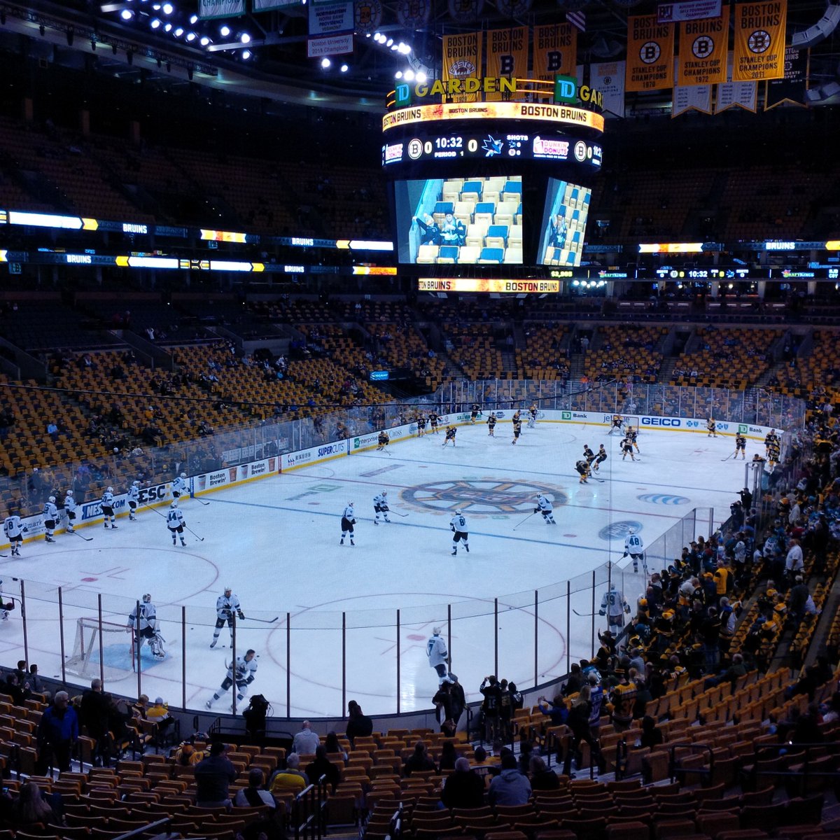 Bryan8Soucy's tweet photo. #ultimatehockeytrip @boxerhotel 4th game in #4nights @BostonBruins_ All home team wins #Leafs #Blackhawks #Habs https://t.co/SCAcmyRrD2