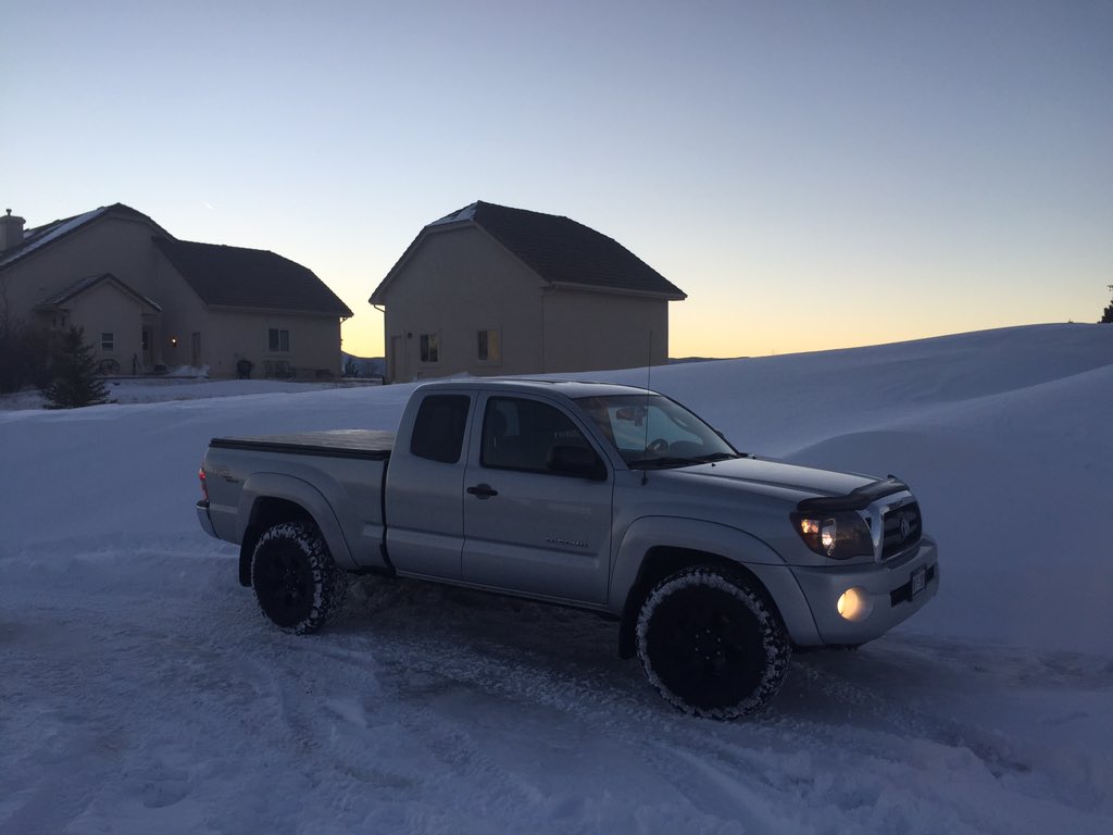 Mitch7MTB's tweet photo. That moment when the drifts are bigger than your truck and you realize that you're screwed. https://t.co/qaaLBcZx6p