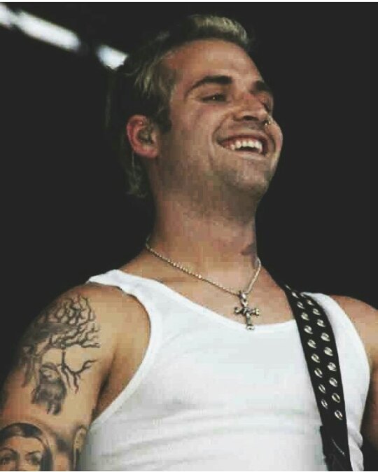Happy birthday to the one and only Johnny fucking christ! Have an amazing day, gnome!! We all hail Johnny Christ! 