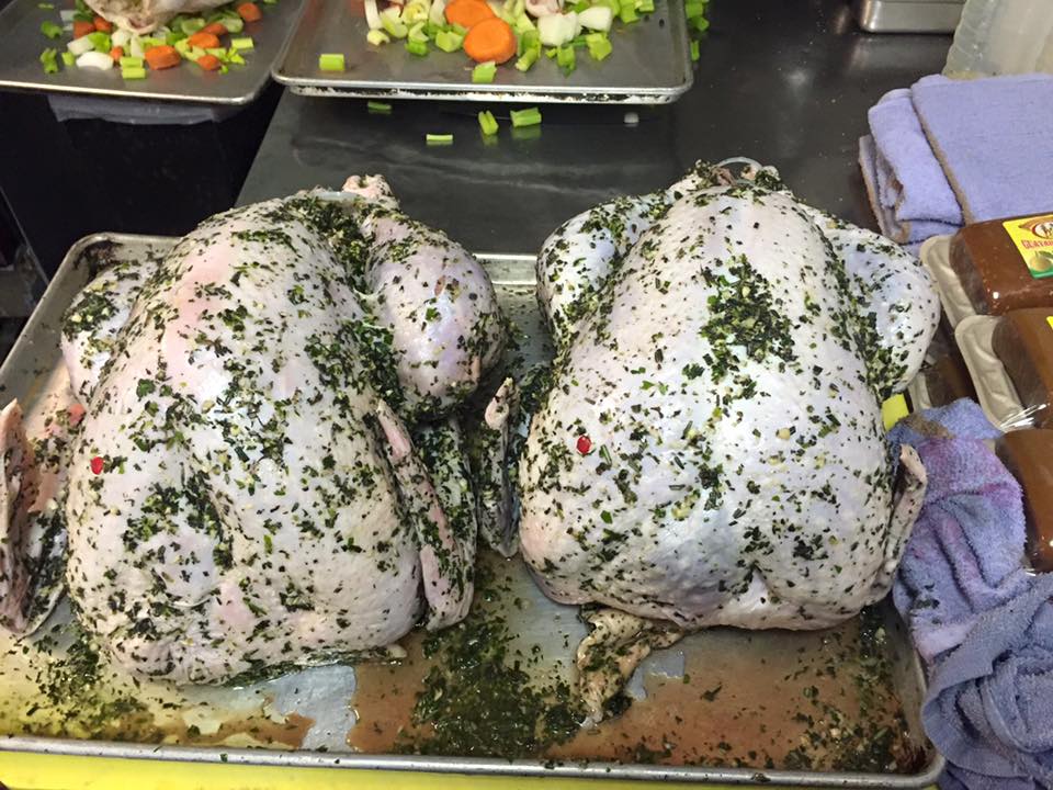 MercaditoHosp's tweet photo. Getting the birds ready for tonite's #Friendsgiving Cooking Demo @mercaditoCHI - few spots available-312.329.9555 https://t.co/lBMepXnNkS
