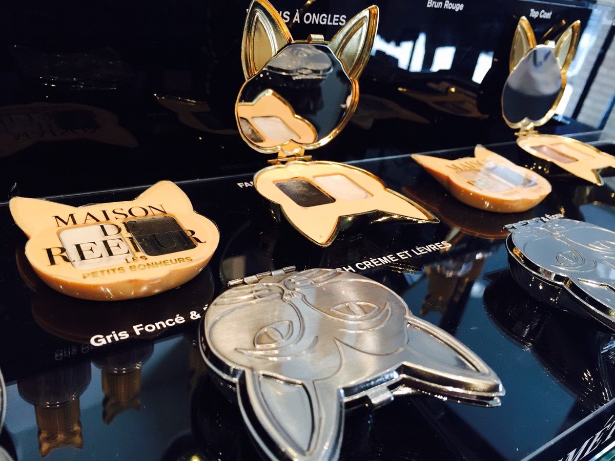 Maison De Reefur Maison De Reefur Jeanne Detallante 猫のモチーフがキュートなパッケージのコスメライン デイリーにおすすめのアイシャドーやリップ ネイルなどが充実 T Co Kcoikhbxuj T Co Ob0veb8vgd