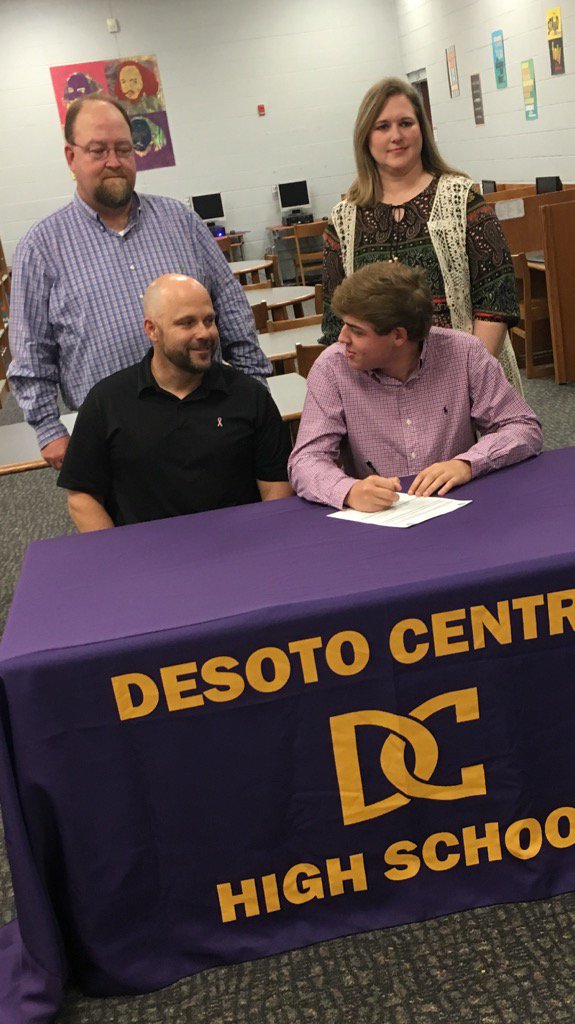 DC_Golf1's tweet photo. Congratulations to 
Cameron Foster for signing with Northwest Community College today! https://t.co/2461yV554o