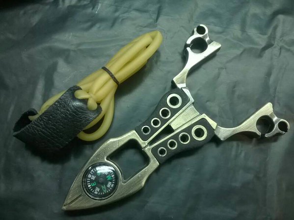 HobbiesShop's tweet photo. Ketapel Fish + kompas untuk koleksi atau berburu! cuma 105 rb https://t.co/j386HkAYSO BBM 746A9090 / 08966335136 https://t.co/m1fJ30Nrdh