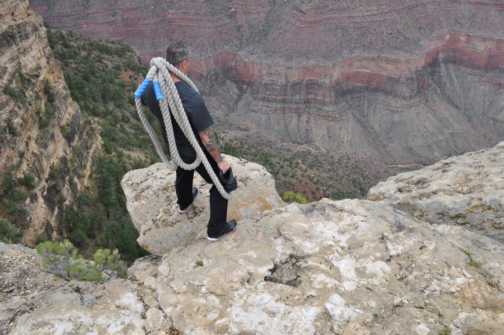 heavymetalkettl's tweet image. #Rob HMK💀 #grandcanyon #workout #kettlebell #beautiful #scenery #live #free #cool #america