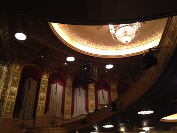 LiaPhipps's tweet photo. At the Warner Theatre for Sherlock Holmes #sherlockholmesplay #gregkramer #davidarquette https://t.co/7SOqRlpIbn