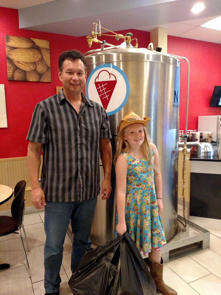 CarmenKCox's tweet image. Shoe pickup @SubZeroNc for @VLCNCCARES!