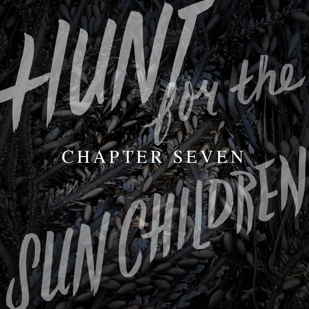 zoraiverson's tweet photo. Glorp glorp glorp... things be hiding in the depths in Chapter 7 of HftSC: https://t.co/S3TuZQtAh1 @wattpad https://t.co/aBAzEQu049