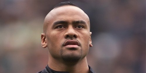marca's tweet photo. Triste noticia. Fallece a los 40 años Jonah Lomu, mítico jugador de los @AllBlacks. DEP https://t.co/SATMULmeXK https://t.co/fklD5jKQRA