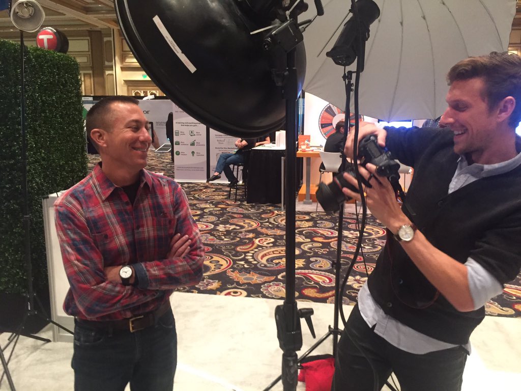 wayne_schmidt's tweet image. Love @sleetergroup providing professional photos from @ADB_Photography at #SleeterCon