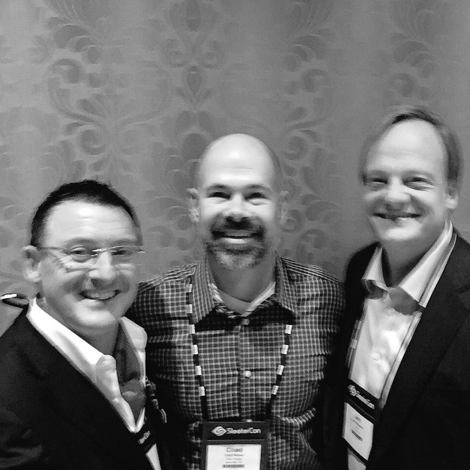 wayne_schmidt's tweet image. Talking accounting industry with @IntuitAccts #qbfirmofthefuture winner @tworoadsco #SleeterCon