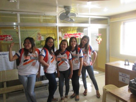 jucel100806's tweet photo. team ibabaw of KMPC #ALDUBTheRivalry https://t.co/e42bU9ZCWT