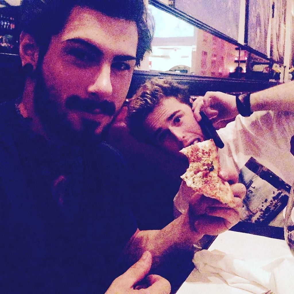 Almost_July's tweet photo. Be like #AlmostRay: Put pepper on your pizza and call it metal. π https://t.co/0bfCVrovxp