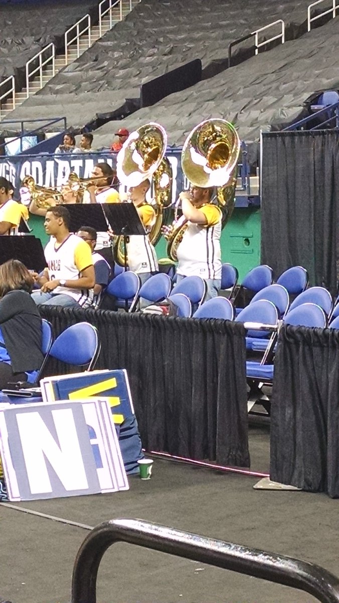 KaylaKarma13's tweet photo. Sousaphone game strong #letsGoG https://t.co/wNHGz4zugi