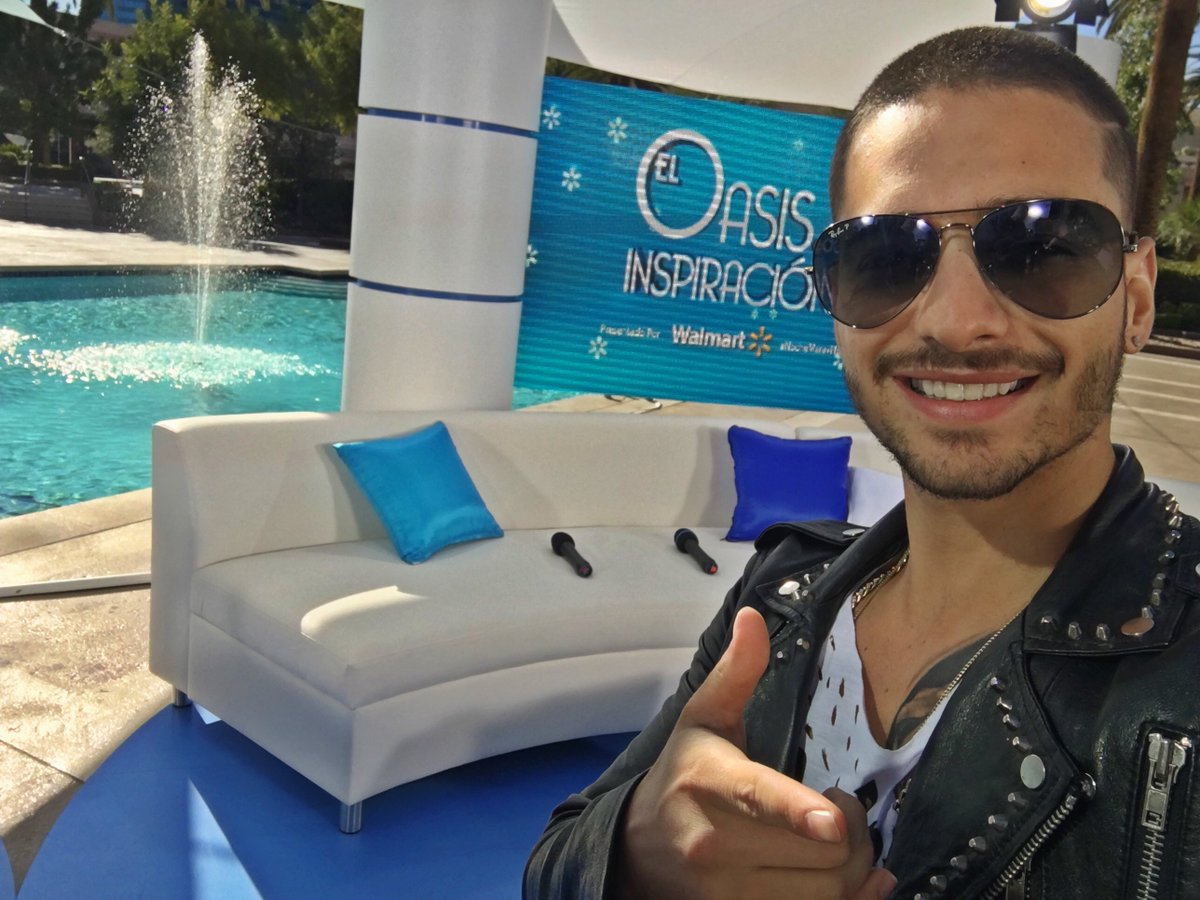 maluma's tweet photo. ¡Saludos desde el Oasis de Inspiración de @Walmart en Las Vegas! #NocheMaravillosa #LatinGRAMMY https://t.co/dEqYCIKEtp