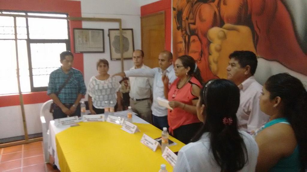 Nombran alcalde suplente en Cocula - CUDr8aZU8AAUB2A