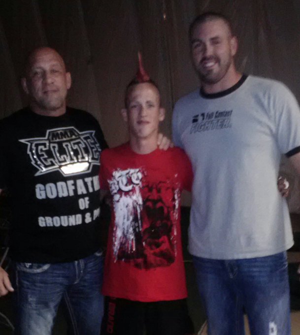 Me and @HammerHouseMMA Wes Sims, Sean Sherk  and Thiago Silva but I cannot find the picture https://t<a class="tags" target="_blank" title="On Twitter" href="/?out=eyJ0eXAiOiJKV1QiLCJhbGciOiJIUzUxMiJ9.eyJpYXQiOjE3MjYxMTAyMTEsImlzcyI6InR3cG9ybnN0YXJzLmNvbSIsIm5iZiI6MTcyNjExMDIxMSwiZXhwIjoxNzU3NjQ2MjExLCJyZWRpcmVjdF91cmwiOiJodHRwczovL3R3aXR0ZXIuY29tL0hhbW1lckhvdXNlTU1BIn0.U3oTK4pCkzE16GRQKTwNMw4gbsMH6t6IDzKt9GBKcIbP0x0suWi31kmWJZtMlZRNG3l4gzFrdasCixvFSSbBSw">@HammerHouseMMA</a><a href="/tag/kimboslice"class="tags"><span>#kimboslice</span></a>