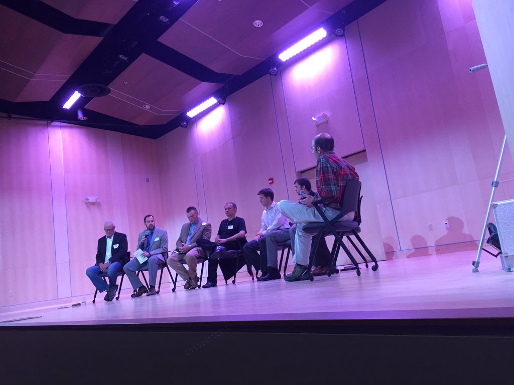 startuplongmont's tweet photo. Drone experts from all over Colorado at #newtechlongmont https://t.co/4XKozyAz2i