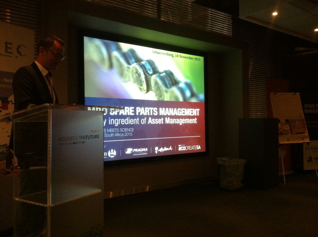 Let's start the Business meets Science seminar on #spareparts mngmt! @pragmaworld #houseofthefuture @cocreateSA