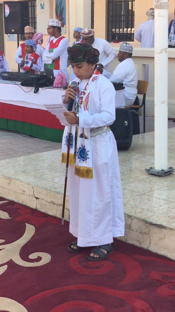 حفل مدرسة حمود بن أحمد البوسعيدي بولاية ينقل ابتهاجا بالعيد الوطني الخامس والأربعين المجيد.
<a href="/HamoudSchool/">مدرسة حمود بن أحمد</a>