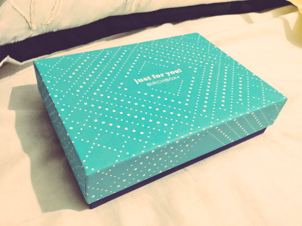 2EntendreBlog's tweet image. My very first @birchbox !!! Gifted from an awesome co-worker. So excited to open 😁😁😁 xxo B