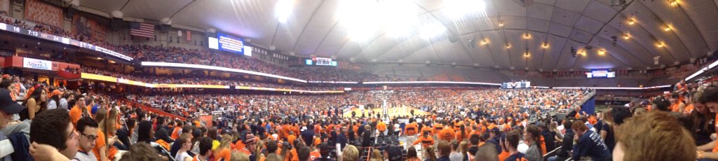 AJMongelluzzo's tweet photo. All that's missing from this game is a dance partner for Mongo
#CuseProbs
#MongoProbs
#BlessedBeyondBelief https://t.co/CaGV3p2iN1