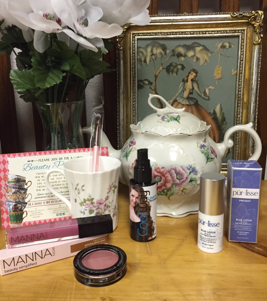 XtinaAcevedo's tweet photo. This is my favorite @boxycharm so far! #BOXYCHARM #BoxyParTea https://t.co/fz7z2oS4zr