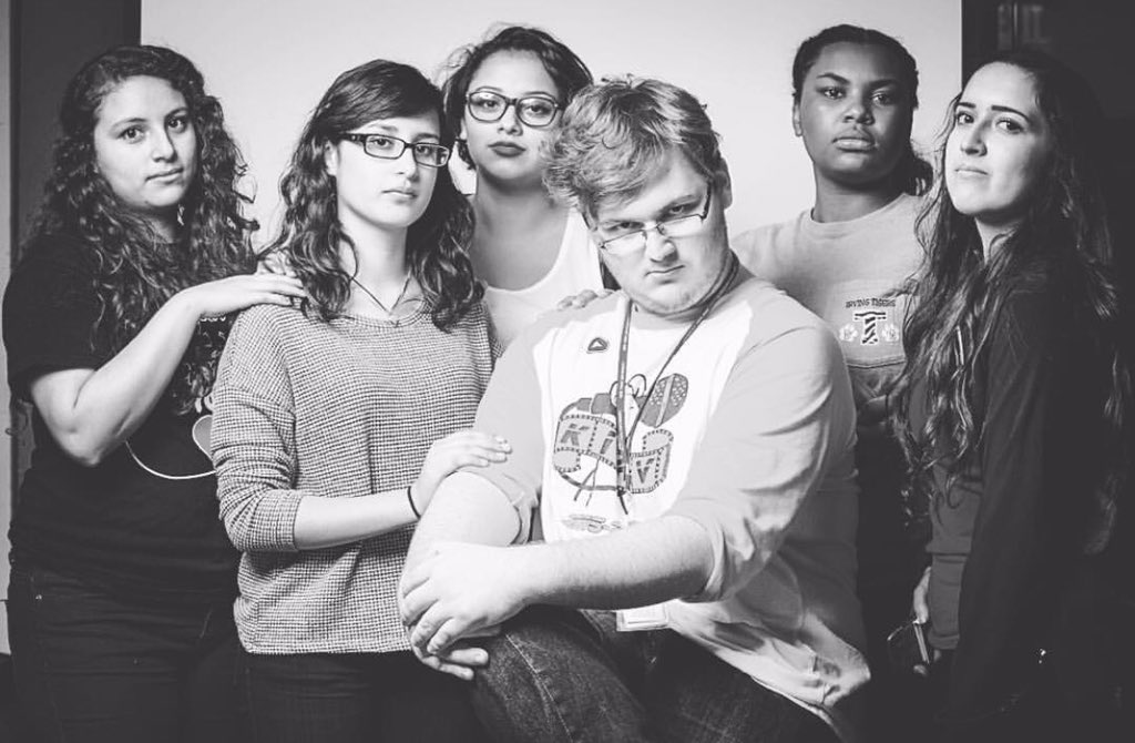 tech_queen1's tweet photo. #ensemble #theatre #squad @IHS_DC #tigernation https://t.co/VWGziU3pSE