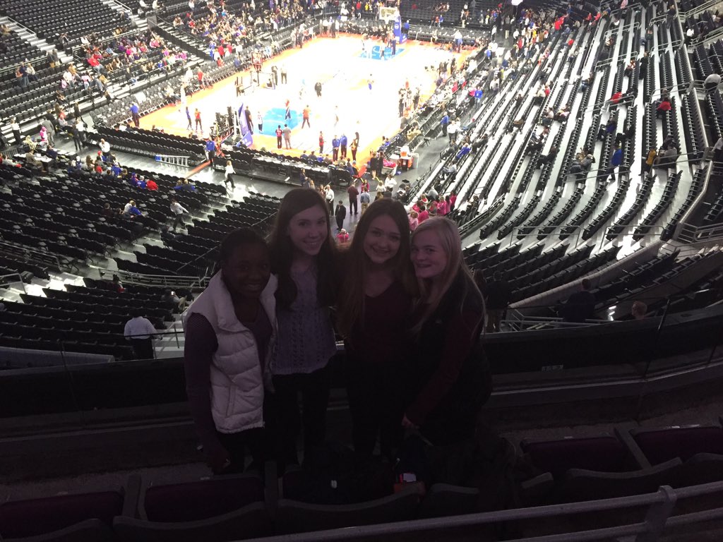 gracebalch's tweet photo. even though the Cavs lost, it was still fun🏀😛 @mascmahs #DetroitLeadership https://t.co/GZ9ntmz1go