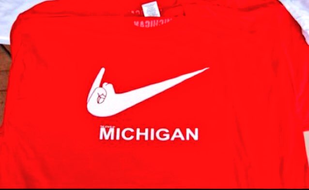 BIEZ_'s tweet photo. I need dis shirt https://t.co/ispd86hOpY
