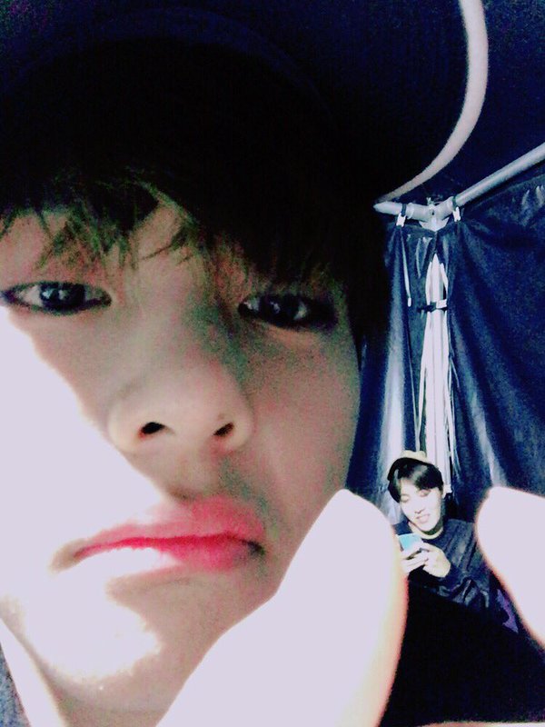 Bts_VTaeTae30's tweet photo. https://t.co/WkkljkTMpE