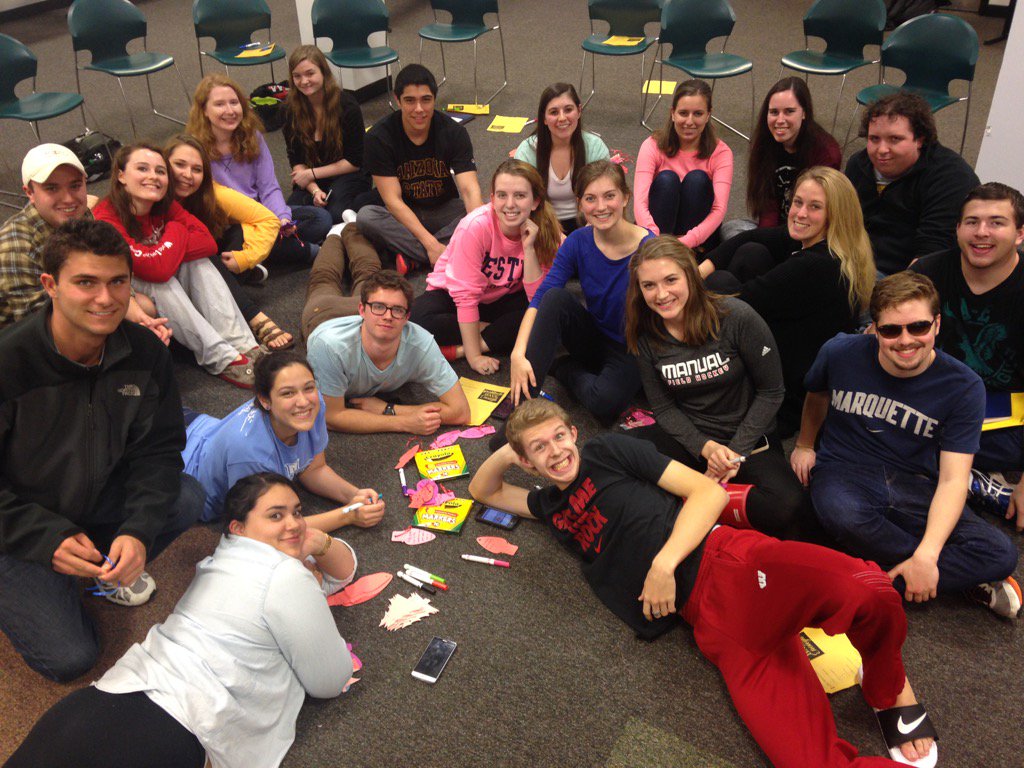 MUStrazTower's tweet photo. Crafting tonight at CPC for friendsgiving! Join us again on December 1st! https://t.co/IJME2AyBPq