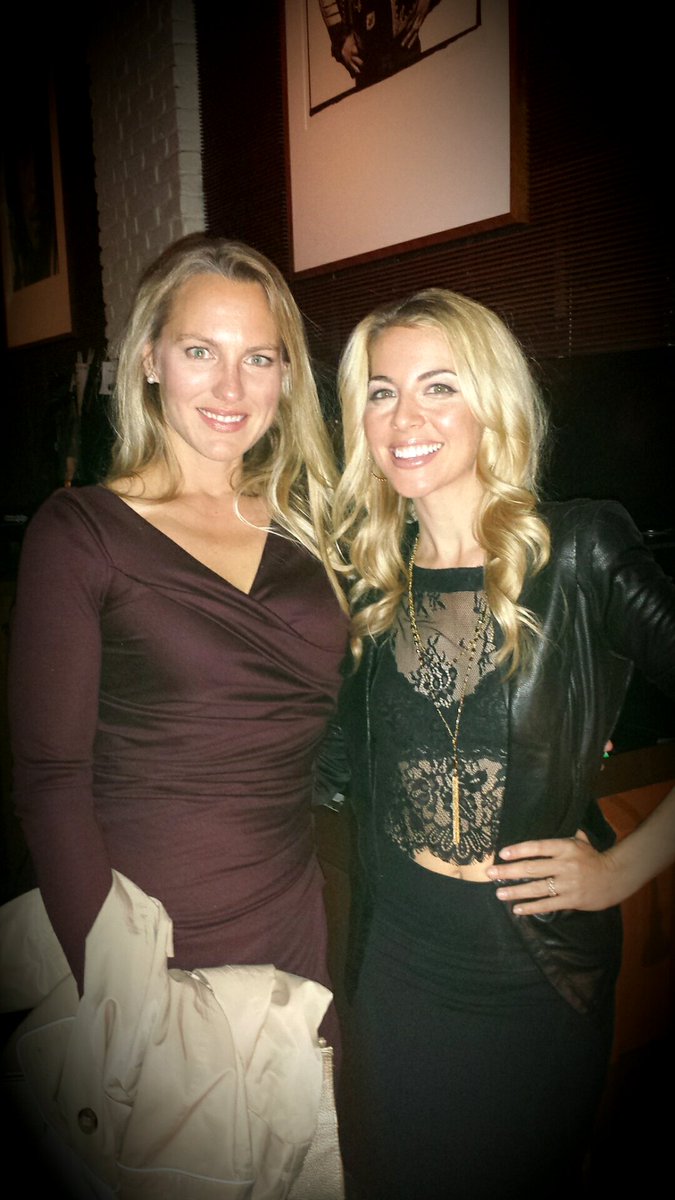 8thstpr's tweet photo. Celebrating #dc @thehamiltondc with the beautiful and talented @morganajames. Remember her name. #Legend https://t.co/ccNmlSb3hg