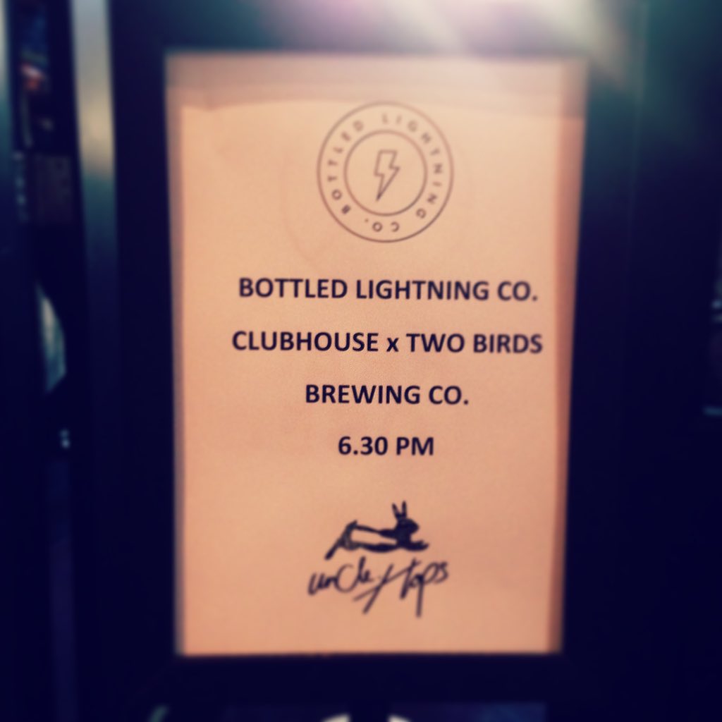 Perfect beer weather. <a href="/TwoBirdsBrewing/">Two Birds Brewing</a> in the <a href="/UncleHops/">Uncle Hops</a> clubhouse tonight!