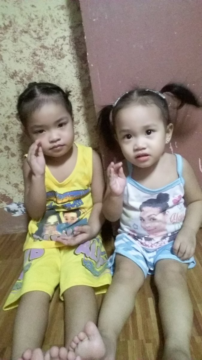 KimverlynCanda's tweet photo. Magandang Hapon !
Pabebe Wave Muna Tayo 💛 @mainedcm @aIdenrichards20 @AngPoetNyo @allanklownz  #ALDUBTheRivalry https://t.co/lWdPRv31kE