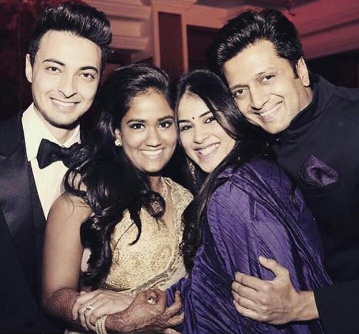 Riteishd's tweet image. Happy anniversary dearest @khanarpita &amp;amp; @aaysharma - happiness forever.