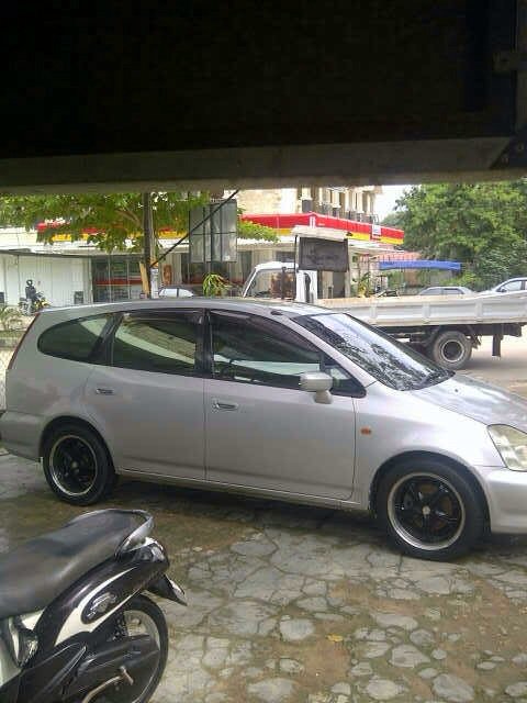 BatamMobil's tweet photo. Dijual 1 unit honda stream AT, th '02, siap pakai, Pajak mati, harga Rp 53 jt/nego, berminat hub : 081258130003 https://t.co/eYW8m7OqR5