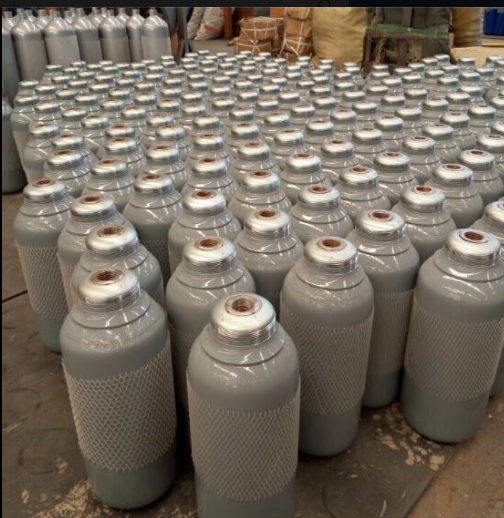 acecaretech's tweet image. 4L steel CO2 cylinder, ISO9809 standard seamless steel cylinder.