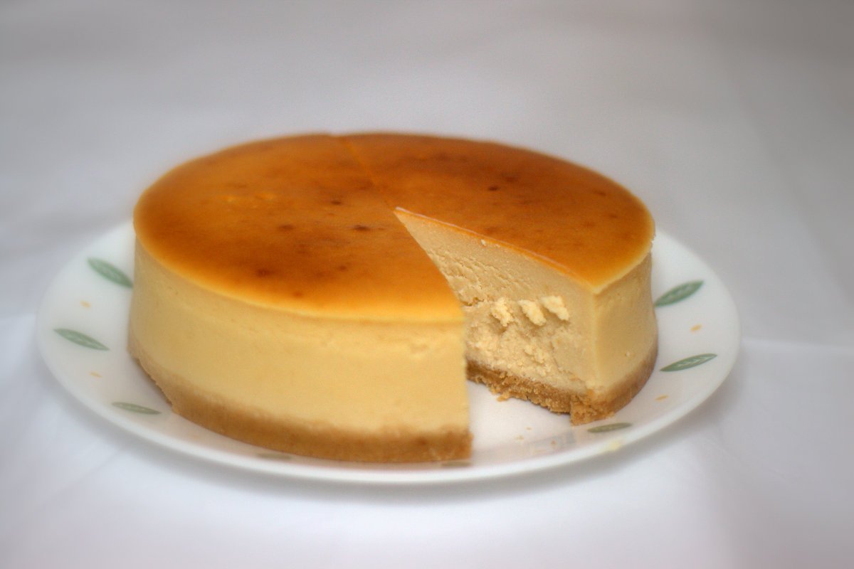 SunlitSeeker's tweet photo. Made this #delicious #bakedcheesecake for the #Children.
Indeed #UltimateDelicious https://t.co/UIeK9w3kBU