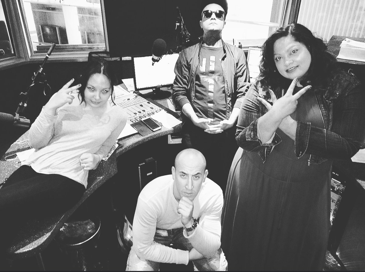 DalinOliver's tweet photo. Cheers @NigelPierce. Epic 3 days on @GoodHopeFM Breakfast with myself 
 @Radio_Rosey @ErinLi_P. #AlmostFriends https://t.co/bKNgw510OI