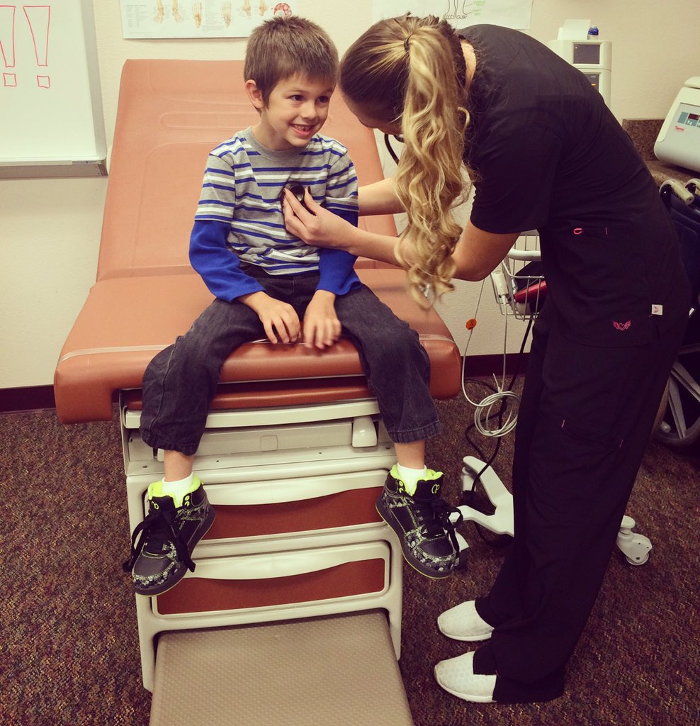 ma_program's tweet photo. #pediatrics #mastudent #vitalsigns #❤️👦🏽 https://t.co/ypBRPynO2H