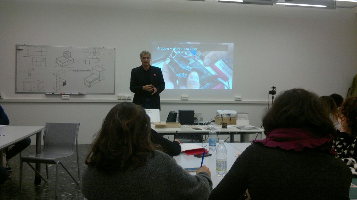 UDOO_Board's tweet photo. New Pics from #MakeFlorence 2015! with @antonioriz, @IED_Official, @FondazioneTema! https://t.co/QZdfEvudfz