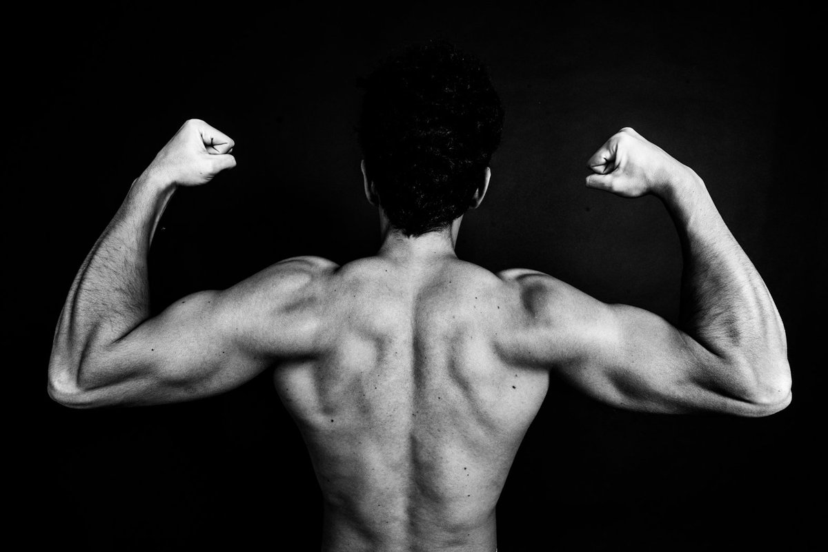 That feeling after a very hard workout.
#back #WorkoutWednesday #fitness #natural