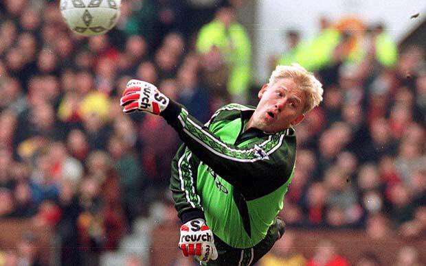 Happy 52nd Birthday to one of the greatest keepers of all time. 

Peter Schmeichel    