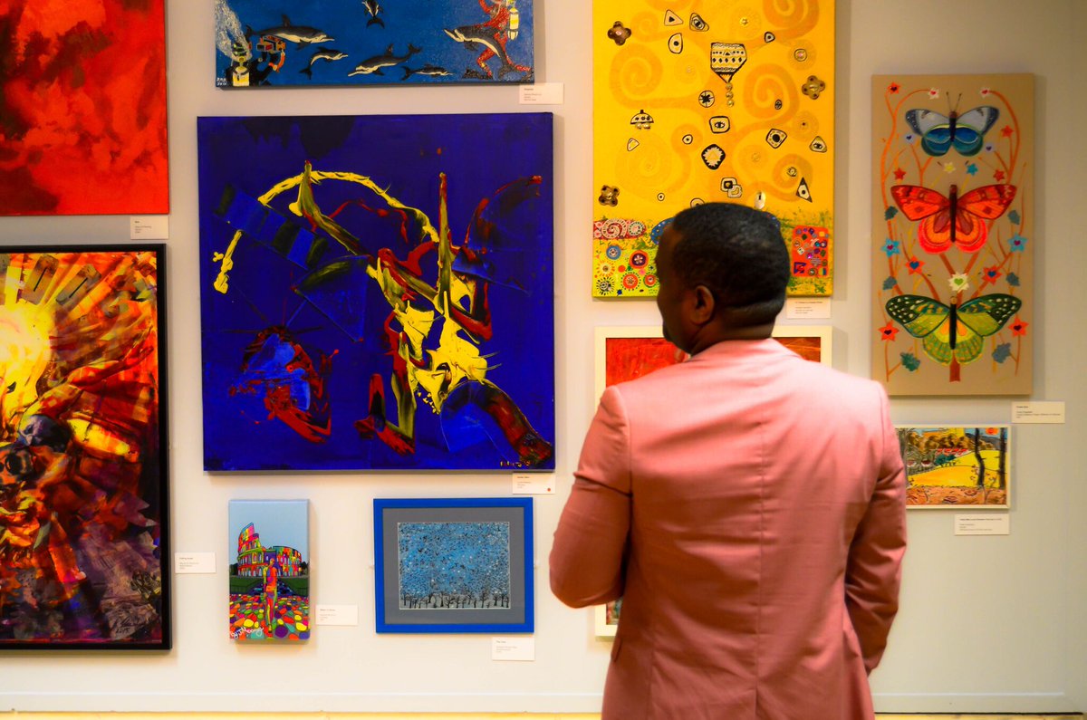 GalleryOldham's tweet photo. Our art curator will be giving a tour of #OldhamOpen15 today, 2pm. All welcome. @OldhamCouncil #OurDay https://t.co/nLEuDRa1E8