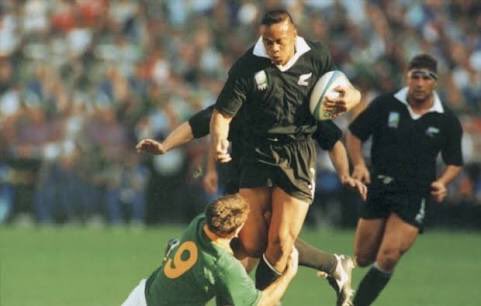 derekalberts1's tweet photo. This was in Sunday Times after Boks 95' win with caption: "When an irresistible force meets an immovable object" https://t.co/E17DtuGSTI